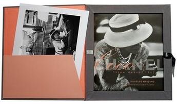 Couverture du livre « Coco Chanel ; coffret » de Douglas Kirkland aux éditions Glitterati