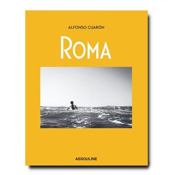 Couverture du livre « Roma » de Alfonso Cuaron aux éditions Assouline