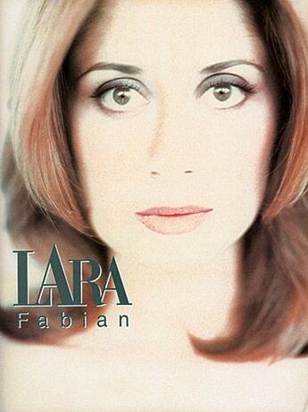 Couverture du livre « Lara Fabian ; pure » de Lara Fabian aux éditions Carisch Musicom