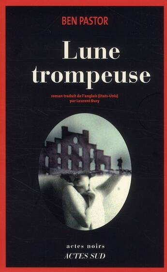 Couverture du livre « Lune trompeuse » de Ben Pastor aux éditions Actes Sud