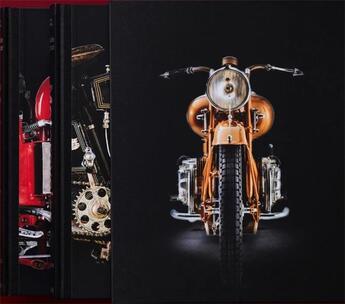 Couverture du livre « Ultimate collector motorcycles » de Peter Fiell et Charlotte Fiell aux éditions Taschen