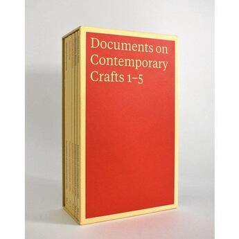 Couverture du livre « Documents on contemporary crafts vol 1-5 » de  aux éditions Arnoldsche