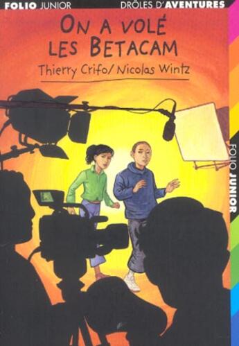 Couverture du livre « On a volé les Betacam » de Thierry Crifo et Nicolas Wintz aux éditions Gallimard-jeunesse