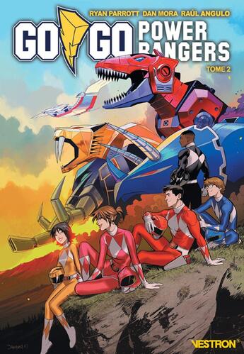 Couverture du livre « Go Go Power Rangers - Year one Tome 2 » de Dan Mora et Raul Angulo et Ryan Parrott aux éditions Vestron