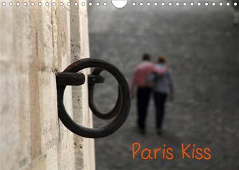 Couverture du livre « Paris kiss calendrier mural 2020 din a4 horizontal - photos de paris avec ses amour (édition 2020) » de Capella Mp aux éditions Calvendo