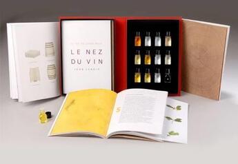 Couverture du livre « Le nez du vin ; the new oak barrel ; 12 aromas » de Jean Lenoir aux éditions Jean Lenoir