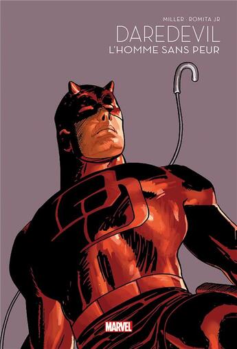 Couverture du livre « Daredevil : l'homme sans peur » de Frank Miller et John Romita Jr aux éditions Panini