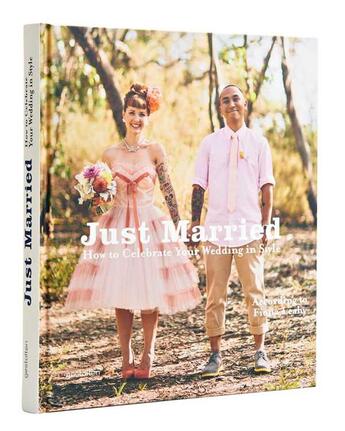 Couverture du livre « Just married /anglais » de  aux éditions Dgv