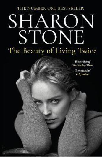 Couverture du livre « THE BEAUTY OF LIVING TWICE » de Sharon Stone aux éditions Atlantic Books