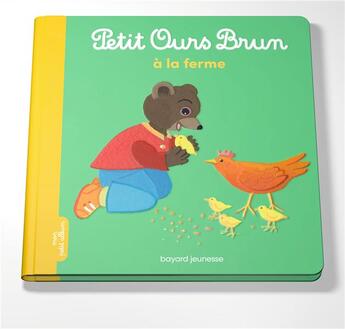 Couverture du livre « Petit Ours Brun va à la ferme » de Marie Aubinais et Daniele Bour aux éditions Bayard Jeunesse