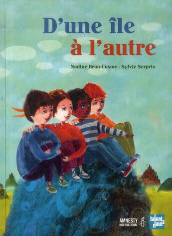 Couverture du livre « D'une île à l'autre » de Nadine Brun-Cosme et Sylvie Serprix aux éditions Talents Hauts
