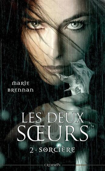 Couverture du livre « Les deux soeurs t.2 ; sorcière » de Marie Brennan aux éditions Panini