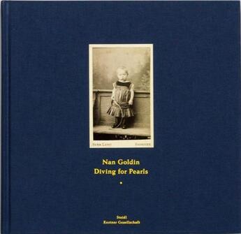Couverture du livre « Nan goldin diving for pearls » de Goldin Nan/Kestner G aux éditions Steidl