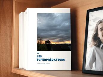 Couverture du livre « Les superpredateurs » de Jean-Claude Grivel aux éditions Poesie Io