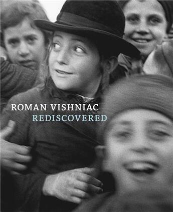 Couverture du livre « Roman vishniac rediscovered » de Benton Maya aux éditions Prestel