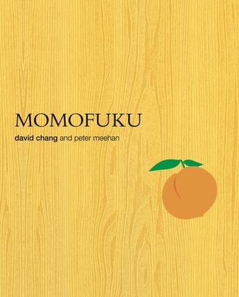 Couverture du livre « MOMOFUKU » de David Chang aux éditions Clarkson Potter