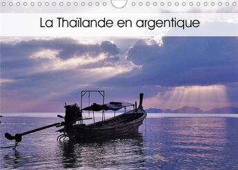 Couverture du livre « La Thaïlande en argentique (Calendrier mural 2020 DIN A4 horizontal) ; Quelques images de Thaïlande photographiées à l'aide d'un appareil argentique. (Calendrier mensuel, 14 Pages ) » de Patrick Bombaert aux éditions Calvendo