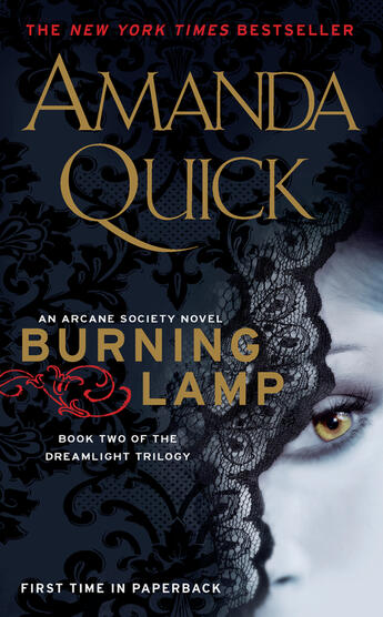 Couverture du livre « Burning Lamp ; Book Two in the Dreamlight Trilogy » de Amanda Quick aux éditions Penguin Group Us