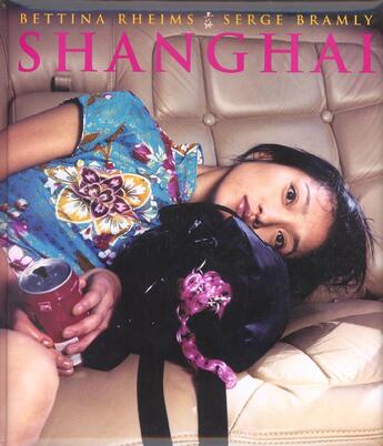 Couverture du livre « Shanghaï » de Bettina Rheims aux éditions Robert Laffont