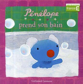 Couverture du livre « Pénélope prend son bain » de Gutman/Hallens aux éditions Gallimard-jeunesse