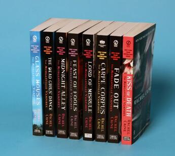 Couverture du livre « The Morganville Vampires: Books 1-8 » de Rachel Caine aux éditions Penguin Group Us