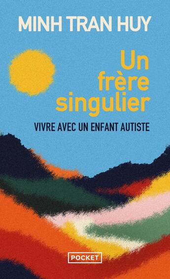 Couverture du livre « Un frère singulier » de Minh Tran Huy aux éditions Pocket