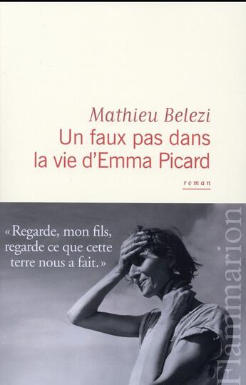Couverture du livre « Un faux pas dans la vie d'Emma Picard » de Mathieu Belezi aux éditions Flammarion