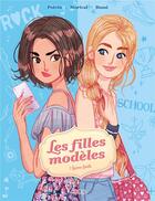 Couverture du livre « Les filles modèles Tome 1 : guerre froide » de Marie Potvin et Lisette Morival et Audrey Bussi aux éditions Les 3 As