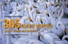 Couverture du livre « 365 idées vertes pour vivre au naturel » de Philippe Bourseiller et Gaelle Bouttier-Guerive aux éditions La Martiniere