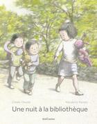 Couverture du livre « Une nuit à la bibliothèque » de Kazuhito Kazeki et Chiaki Okada aux éditions Seuil Jeunesse