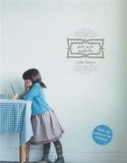 Couverture du livre « Girly style wardrobe » de Yoshiko Tsukiori aux éditions Laurence King