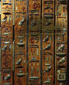 Couverture du livre « Le monde des Egyptiens » de Luc Pfirsch et Marie-Ange Bonheme aux éditions Larousse
