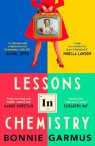 Couverture du livre « LESSONS IN CHEMISTRY » de Bonnie Garmus aux éditions Random House Uk