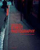 Couverture du livre « Magnum et la street photography » de Stephen Mclaren aux éditions Actes Sud