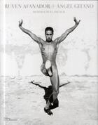 Couverture du livre « Angel Gitano ; hommes de flamenco » de Diane Keaton et Ruven Afanador aux éditions La Martiniere