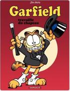 Couverture du livre « Garfield Tome 19 : Garfield travaille du chapeau » de Jim Davis aux éditions Dargaud