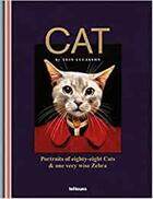 Couverture du livre « Cat ; portraits of eighty-eight cats & a very wise zebra » de Tein Lucasson aux éditions Teneues - Livre