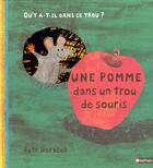 Couverture du livre « Une pomme dans un trou de souris » de Horacek Petr aux éditions Nathan