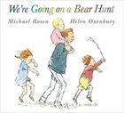 Couverture du livre « We're Going on a Bear Hunt » de Michael Rosen et Helen Oxenbury aux éditions Walker Books