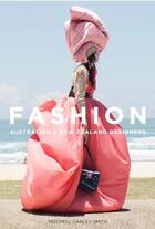 Couverture du livre « Fashion australian & new zealand designers » de Oakley Smith aux éditions Thames & Hudson