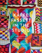 Couverture du livre « KAFFE FASSETT IN THE STUDIO » de Kaffe Fassett aux éditions Abrams