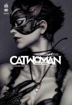 Couverture du livre « Selina Kyle ; Catwoman Tome 1 : pâles copies » de Joelle Jones aux éditions Urban Comics