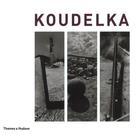 Couverture du livre « Koudelka » de Robert Delpire/Domin aux éditions Thames & Hudson