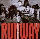 Couverture du livre « Larry fink runway » de Fink Larry aux éditions Powerhouse