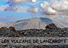 Couverture du livre « Les volcans de lanzarote calendrier mural 2018 din a4 horizo - des champs de lave des cratere » de Bohin J aux éditions Calvendo