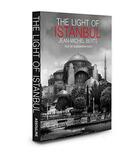 Couverture du livre « The light of Istanbul » de Jean-Michel Berts aux éditions Assouline