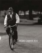 Couverture du livre « Pedro Cabrita Reis ; les lieux fragmentés » de Jean-Francois Chougnet aux éditions Lienart