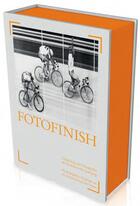 Couverture du livre « Fotofinish ; photography's triumph as an autonomous art form » de Christina Leber aux éditions Snoeck