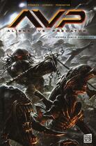 Couverture du livre « Aliens vs Predator t.1 ; troisième guerre des mondes » de Leonardi et Pennington et Stradley aux éditions Soleil