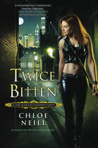 Couverture du livre « Twice Bitten » de Chloe Neill aux éditions Penguin Group Us